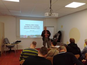 Predavanje človeških dejavnikov pri dr. Marko Polič