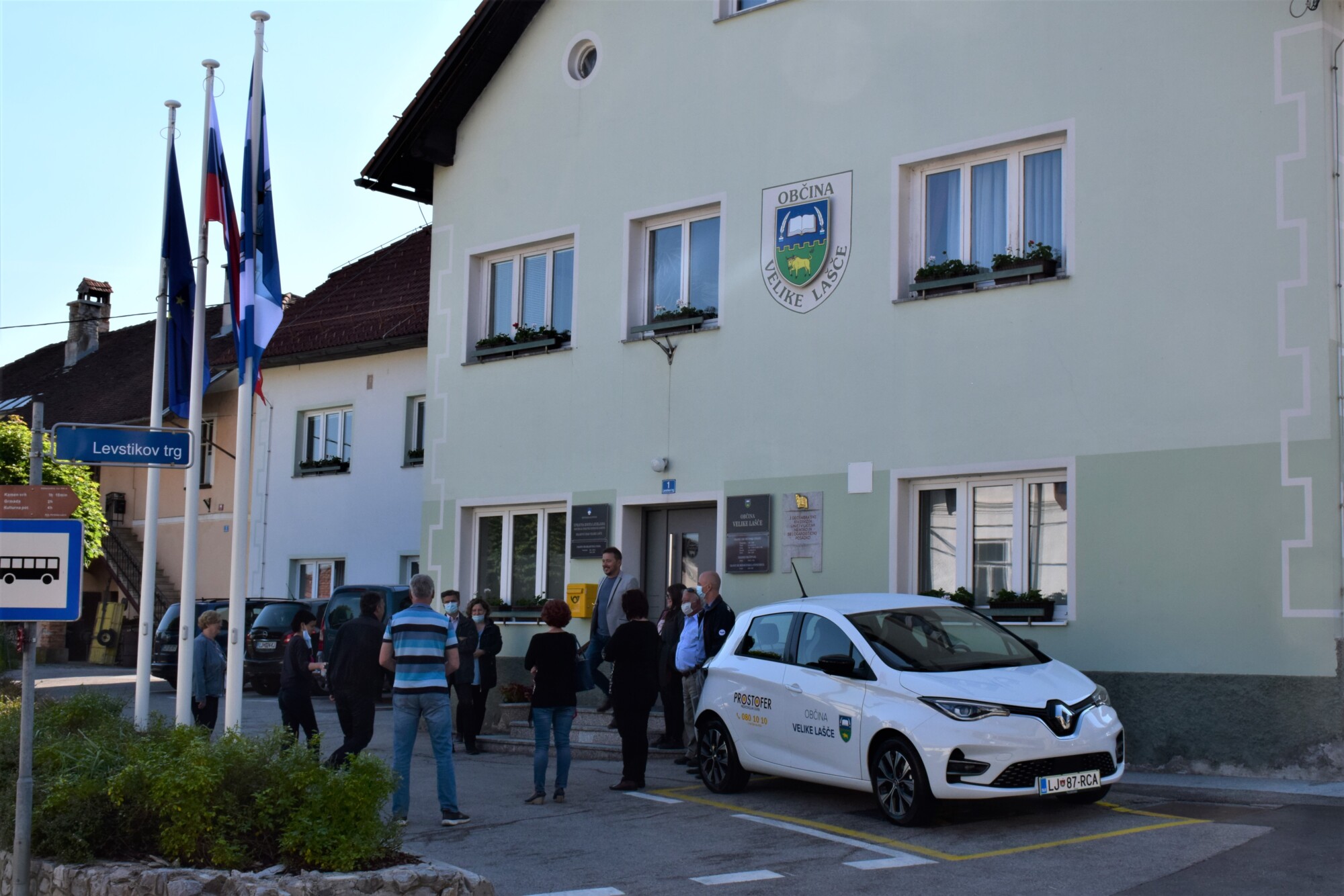 Velike Lašče-predaja vozila Prostofer