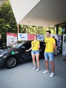 Zmagovalca Neca Galičič in Žiga Žgur