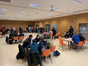 Heroji furajo v pižamah Slovenj Gradec april 2023