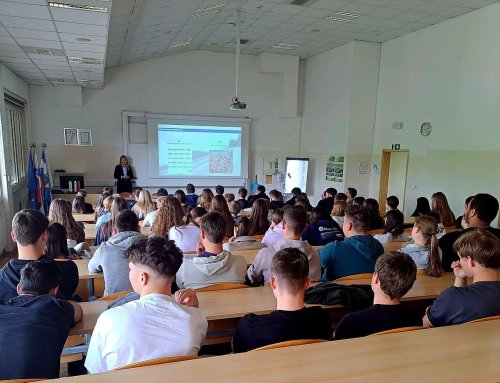 Varnost potnikov na avtobusu: več kot 500 dijakov prisluhnilo predavanjem