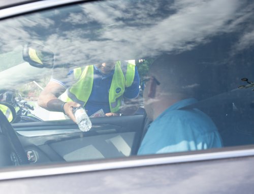 Agencija za varnost prometa bo na prometno obremenjeno soboto voznikom ponovno delila vodo in ozaveščala o reševalnem pasu